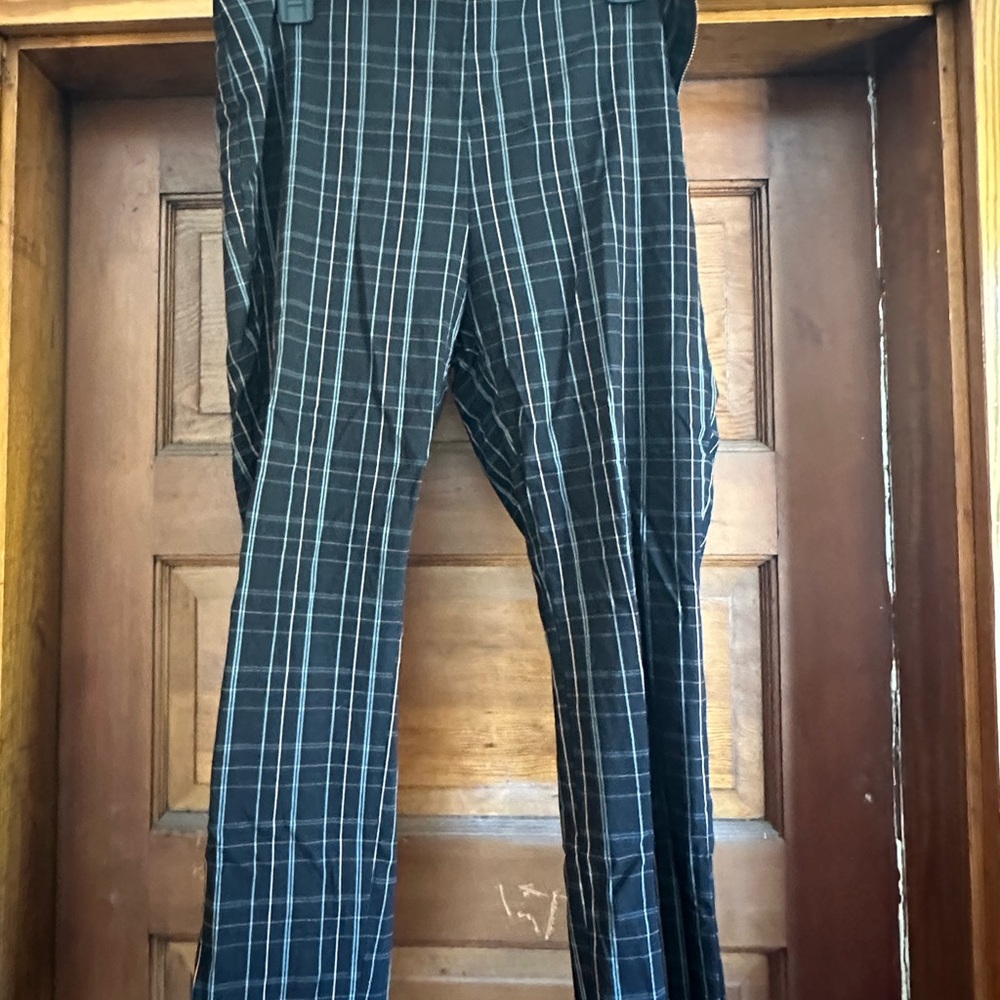 Women's Black and White Striped Cropped Pants